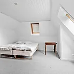 Stort Hus Naer Romo, Ribe Og Tonder *